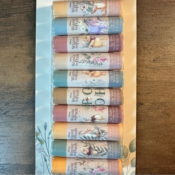 Disney Winnie the Pooh 10 pc Scented Lip Balm Set - Picture 2 of 6